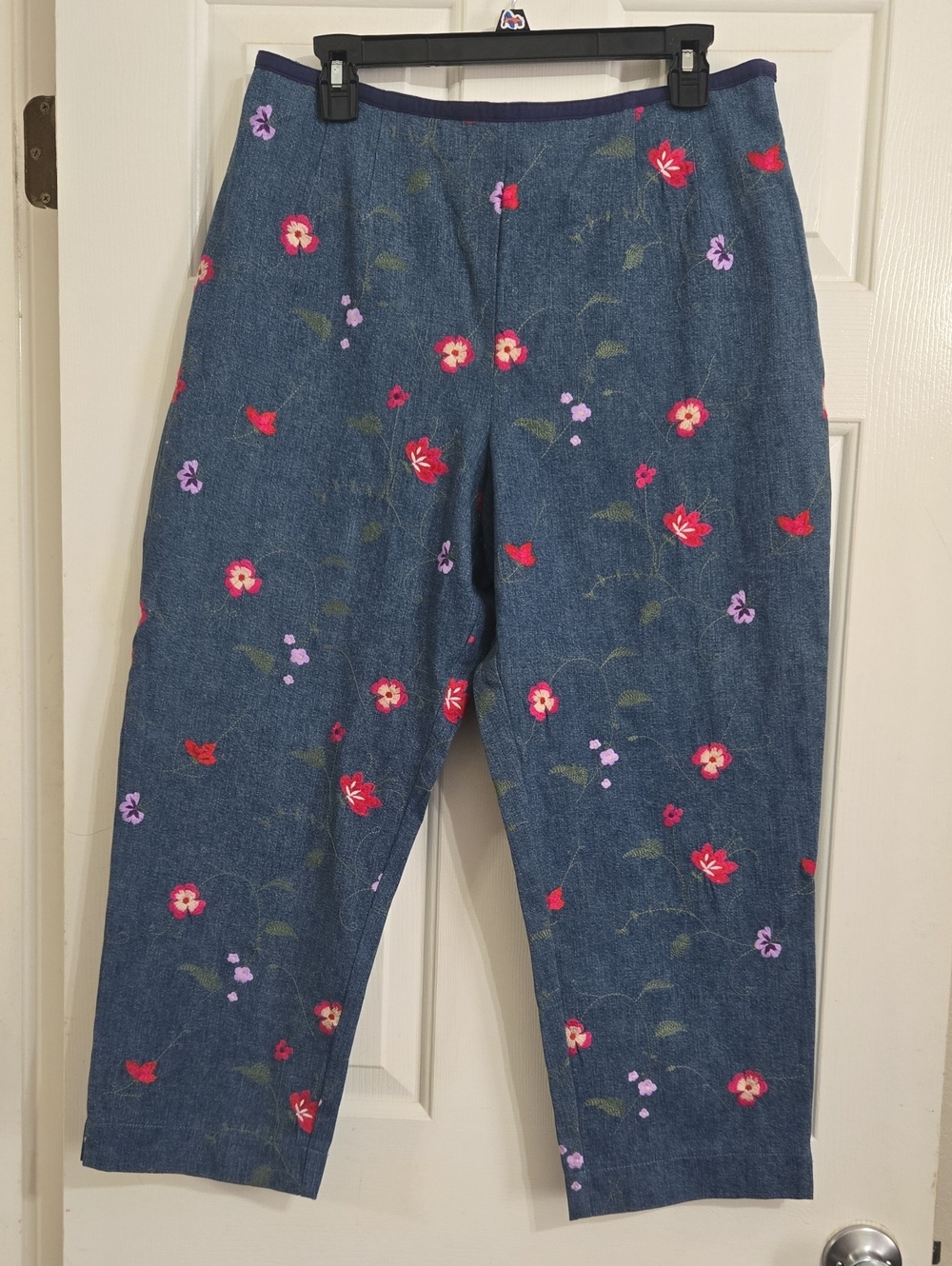 Blue Floral Embroidered Cropped Jeans